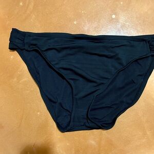 💜BOGO SALE💜 Black bikini bottom